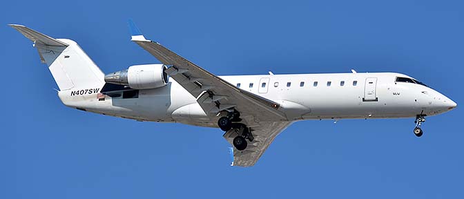 Skywest Canadair CL-600-2B19 N407SW, Phoenix Sky Harbor, January 9, 2016